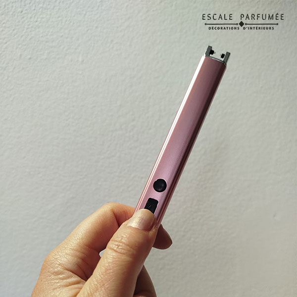 Briquet avec adaptateur USB de couleur Rosé