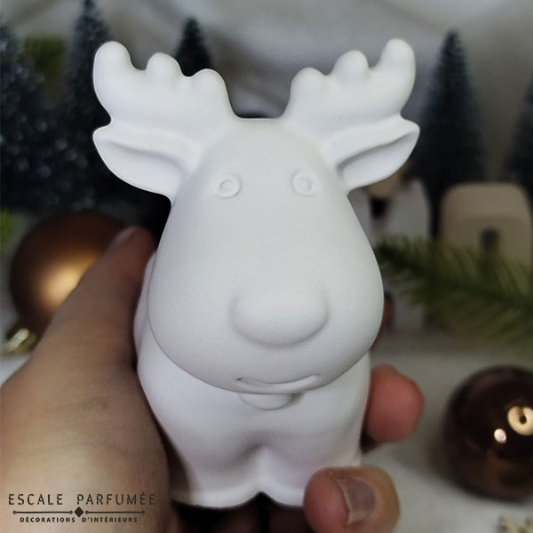 Renne en gypse nommé la monture céleste par Escale parfumée